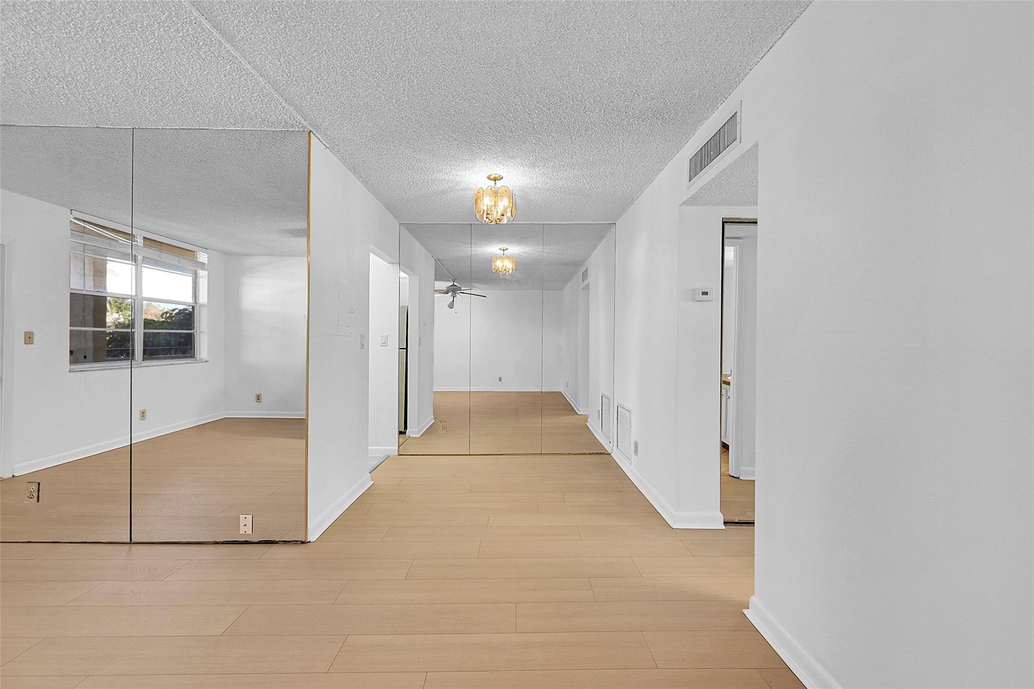 2400 NE 10th St 208