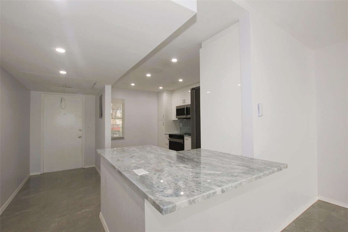 3100 N Course Ln 103