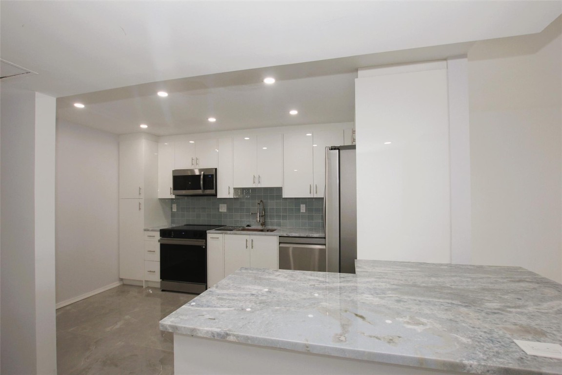 3100 N Course Ln 103