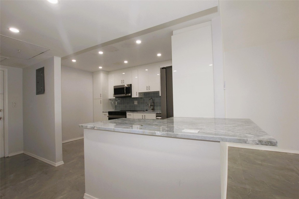 3100 N Course Ln 103