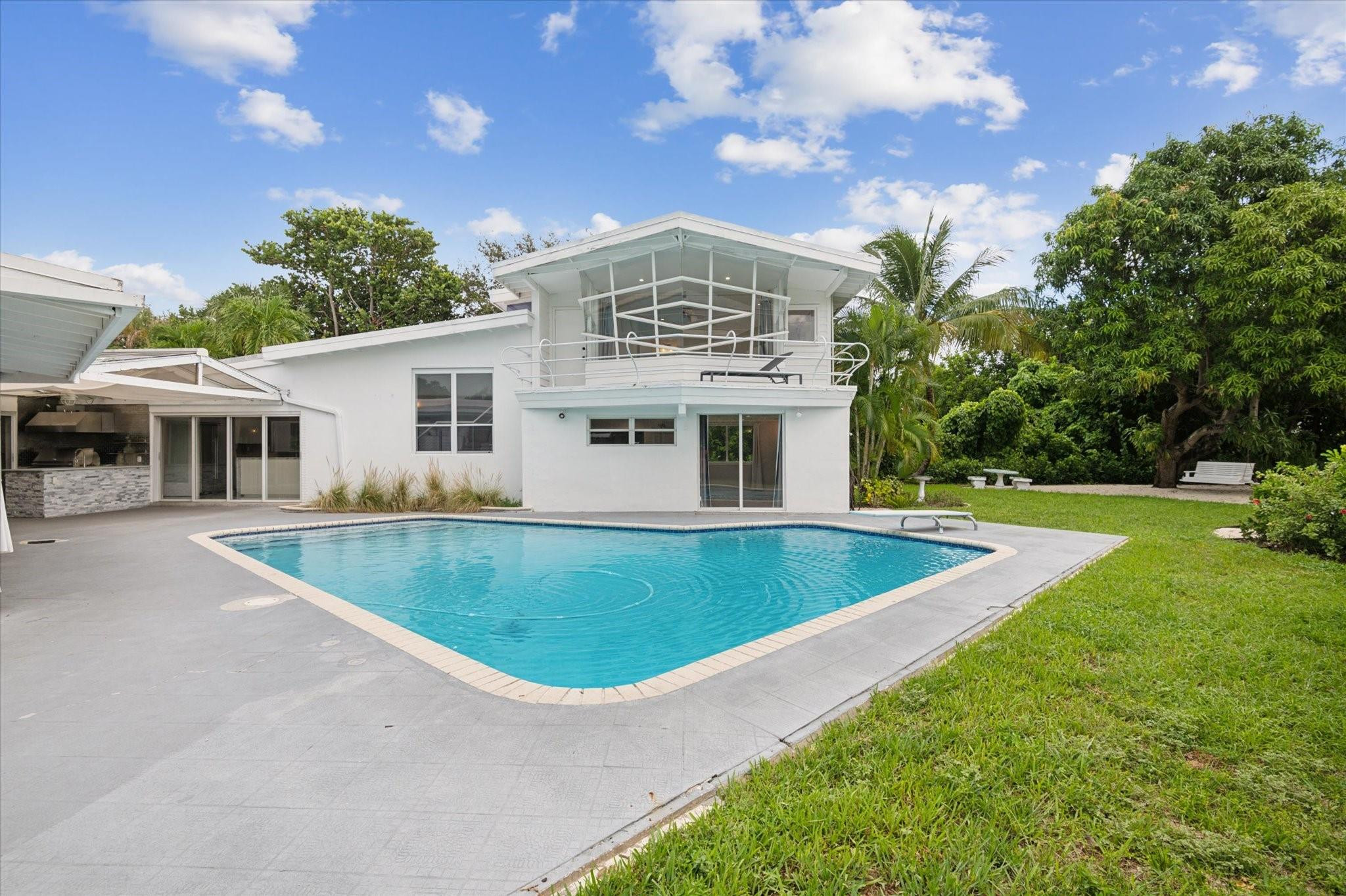 2224 Anchor Dr