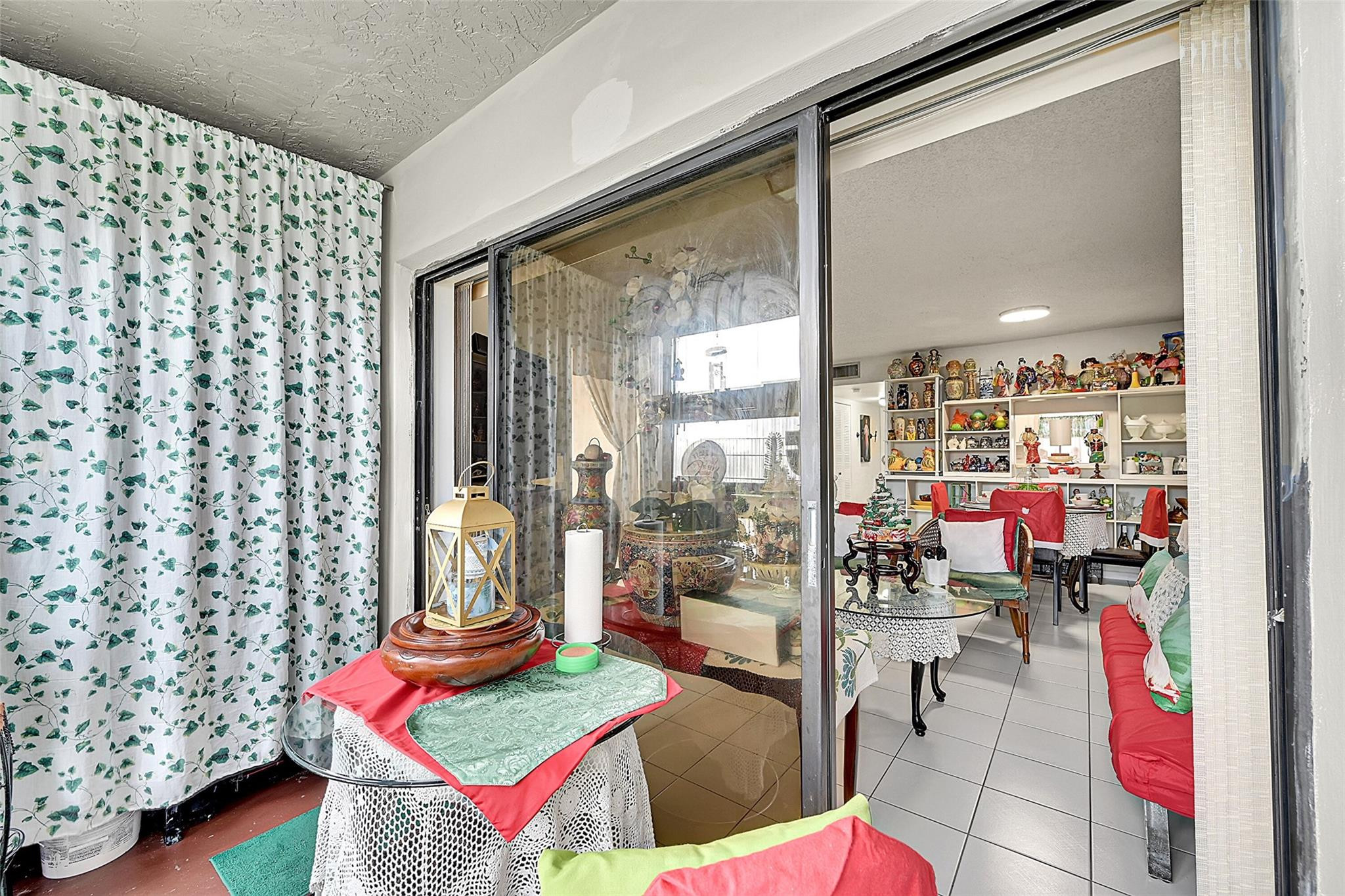 10442 Lakes Blvd 202