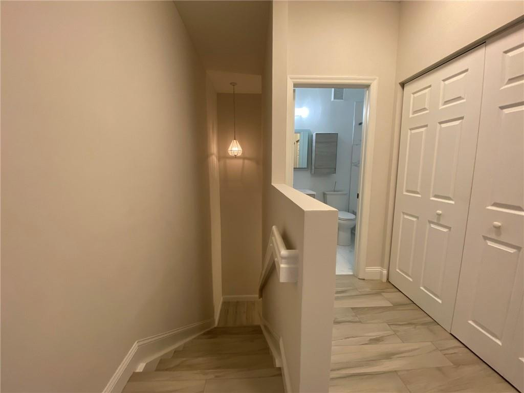 2895 Crestwood Ter 2895