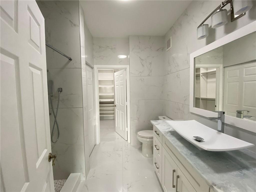 2895 Crestwood Ter 2895