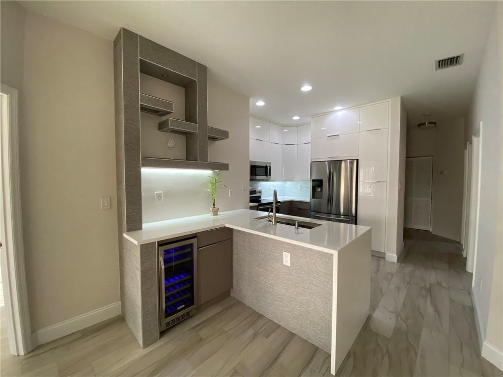 2895 Crestwood Ter 2895