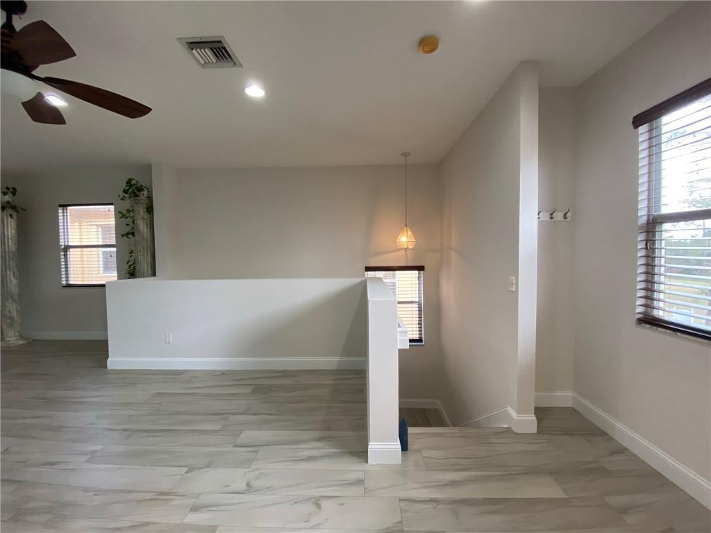 2895 Crestwood Ter 2895