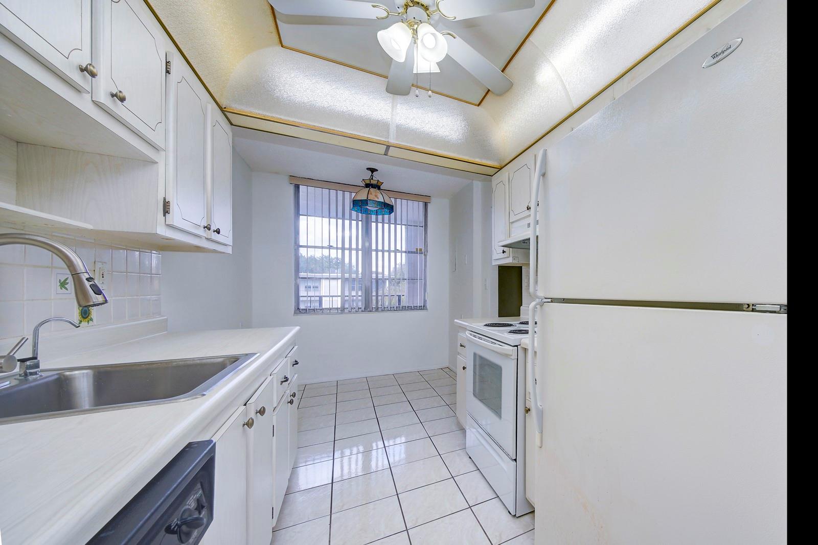 2650 NW 49th Ave 424