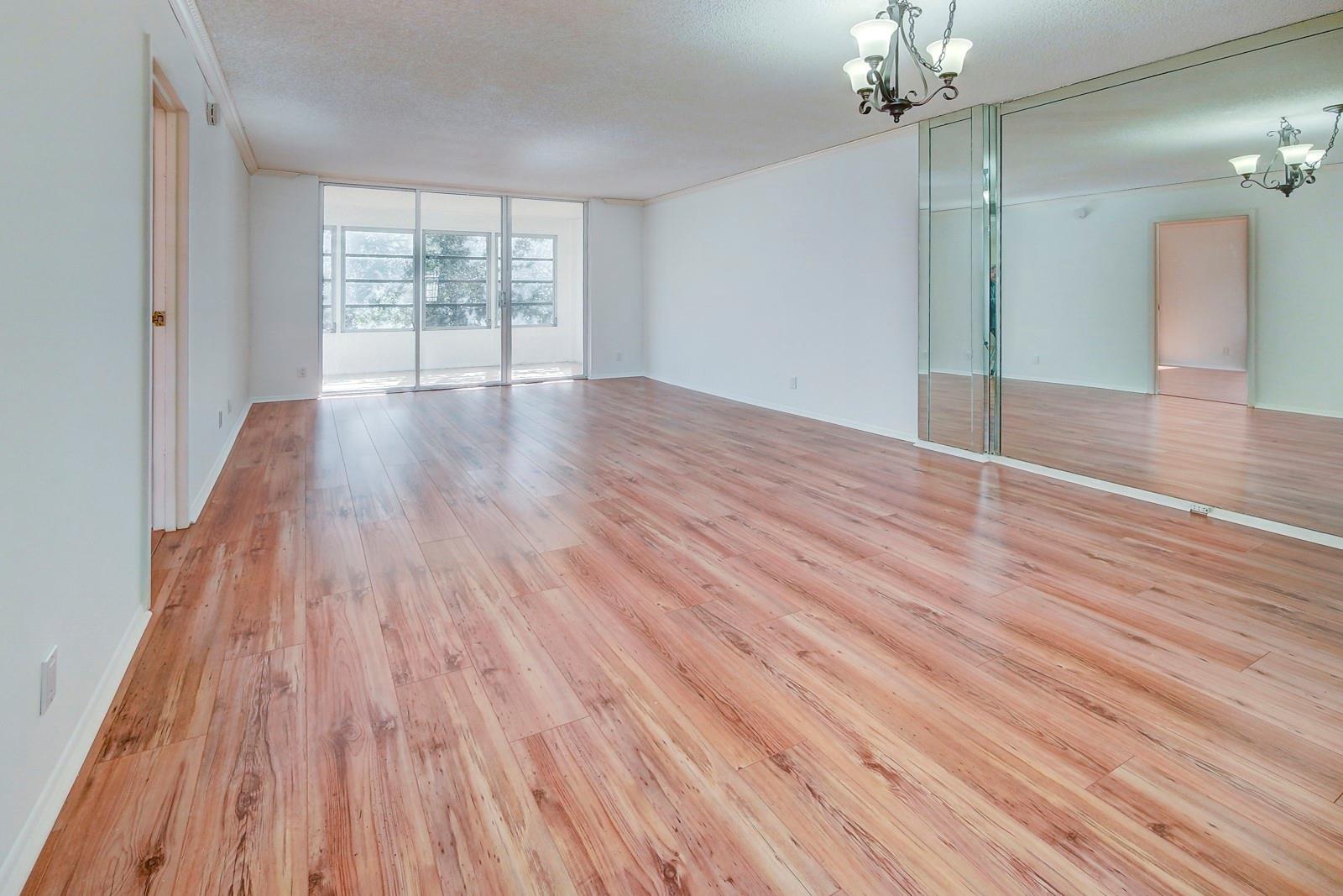 2650 NW 49th Ave 424