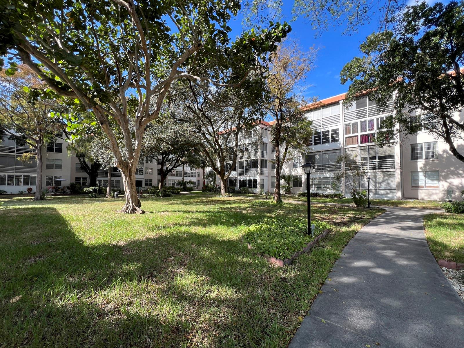 2650 NW 49th Ave 424