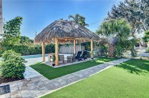 10 S Swinton Cir