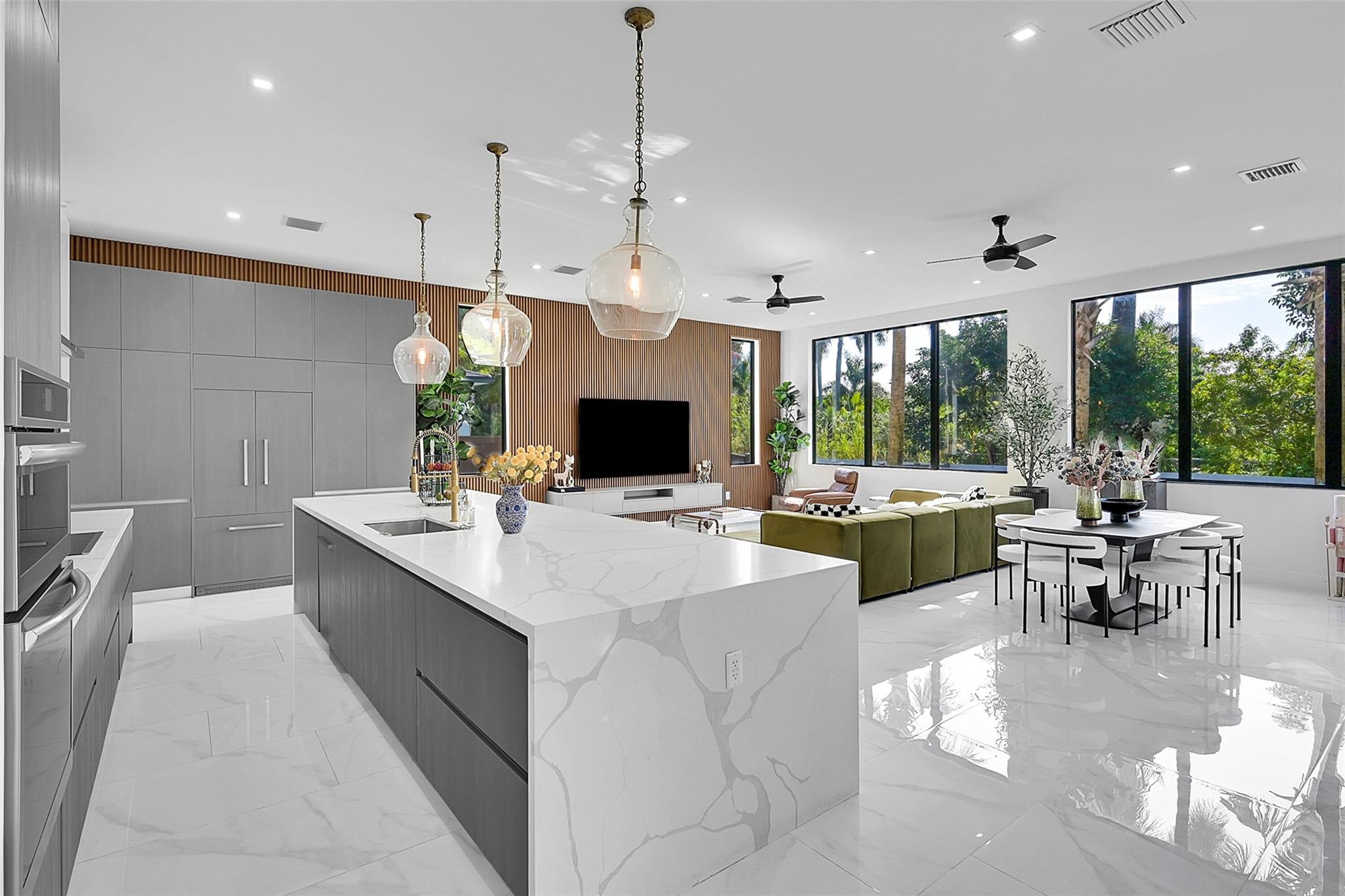 12300 Rhino Oaks Dr