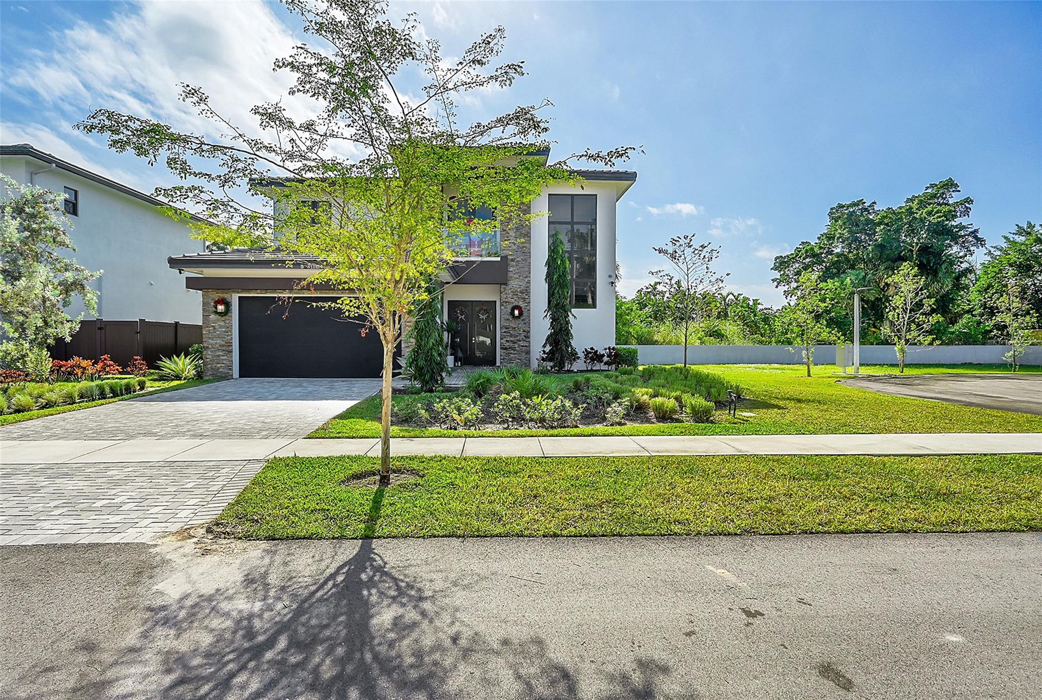 12300 Rhino Oaks Dr