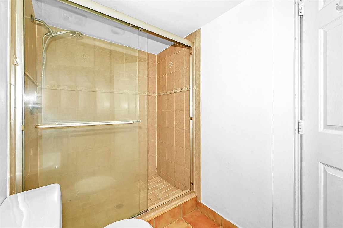 10022 Winding Lake Rd 102