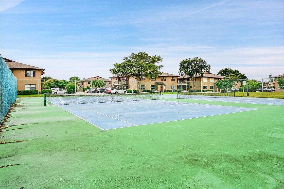 10022 Winding Lake Rd 102