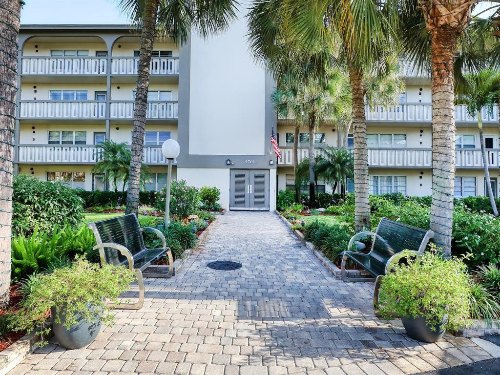 4701 Martinique Dr H1