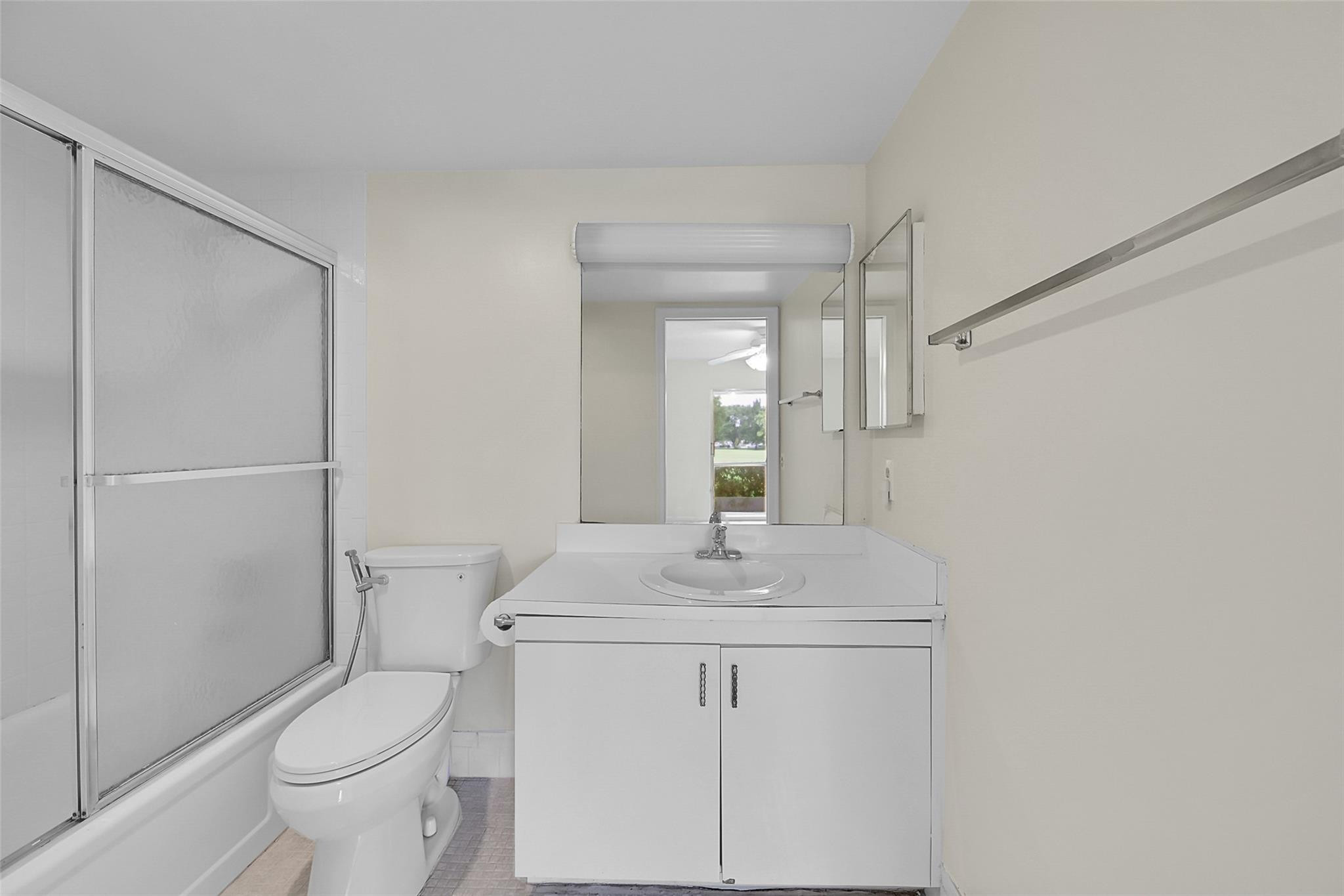 4701 Martinique Dr H1