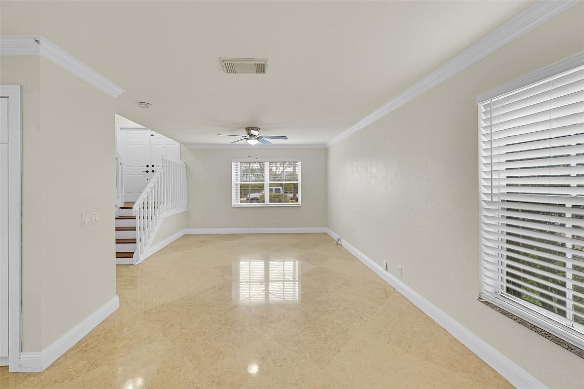 7379 Santa Monica Dr