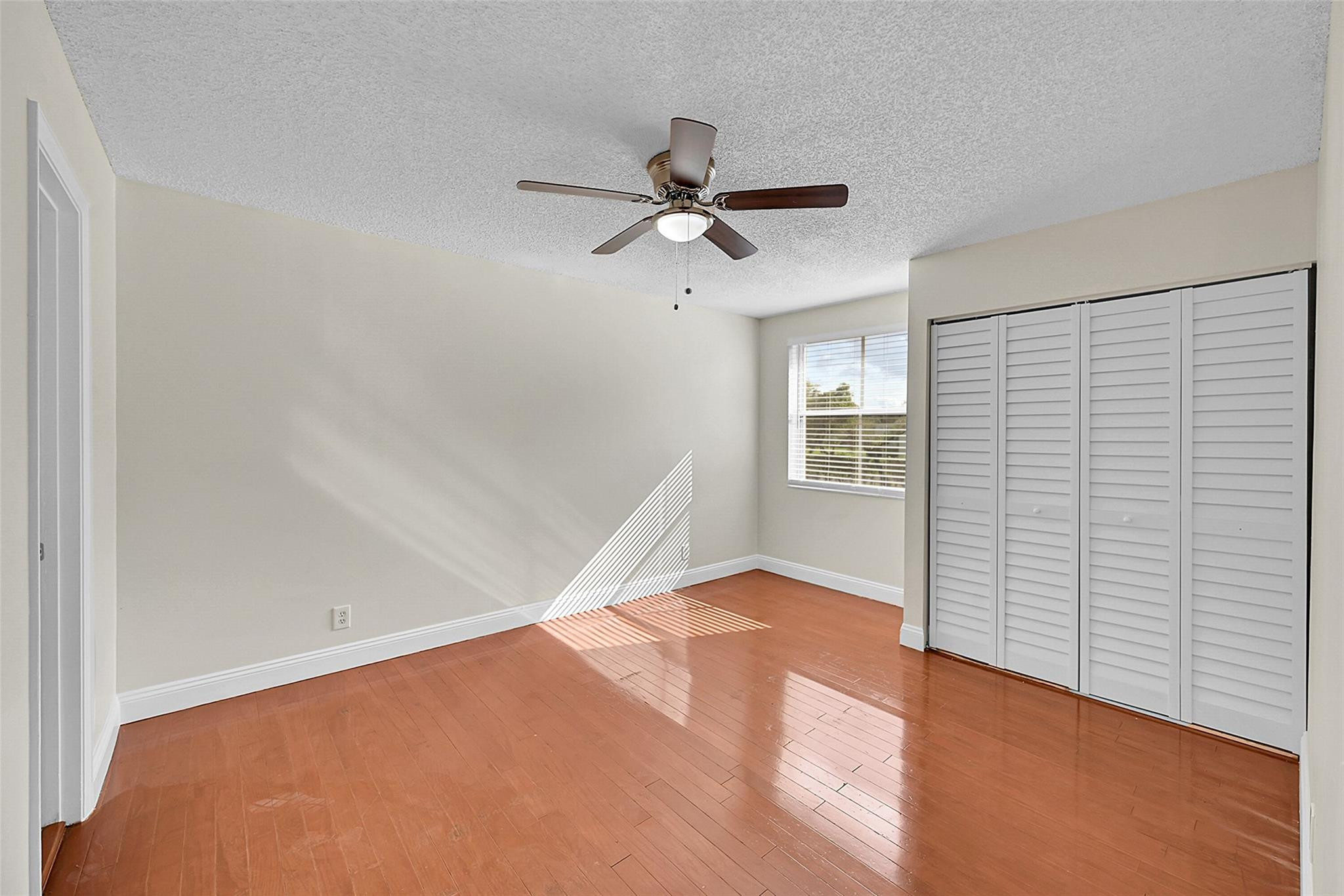 7379 Santa Monica Dr