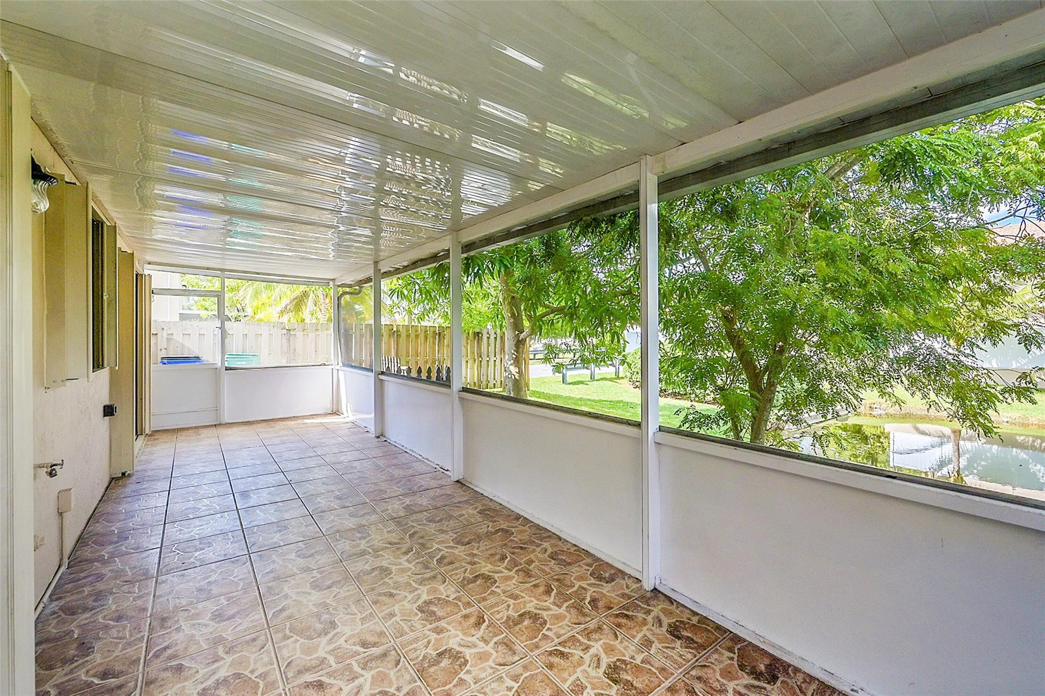 7379 Santa Monica Dr