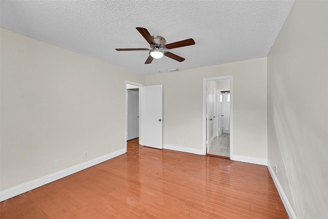 7379 Santa Monica Dr