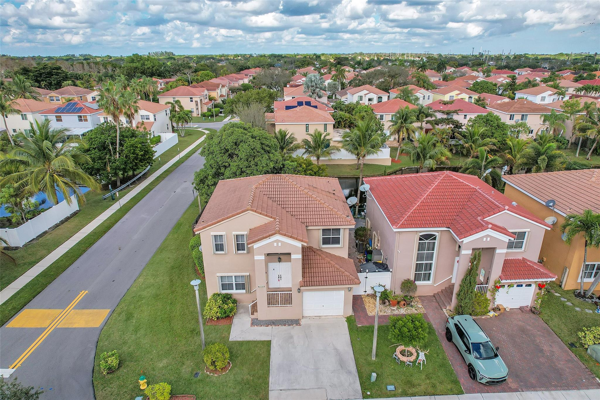 7379 Santa Monica Dr