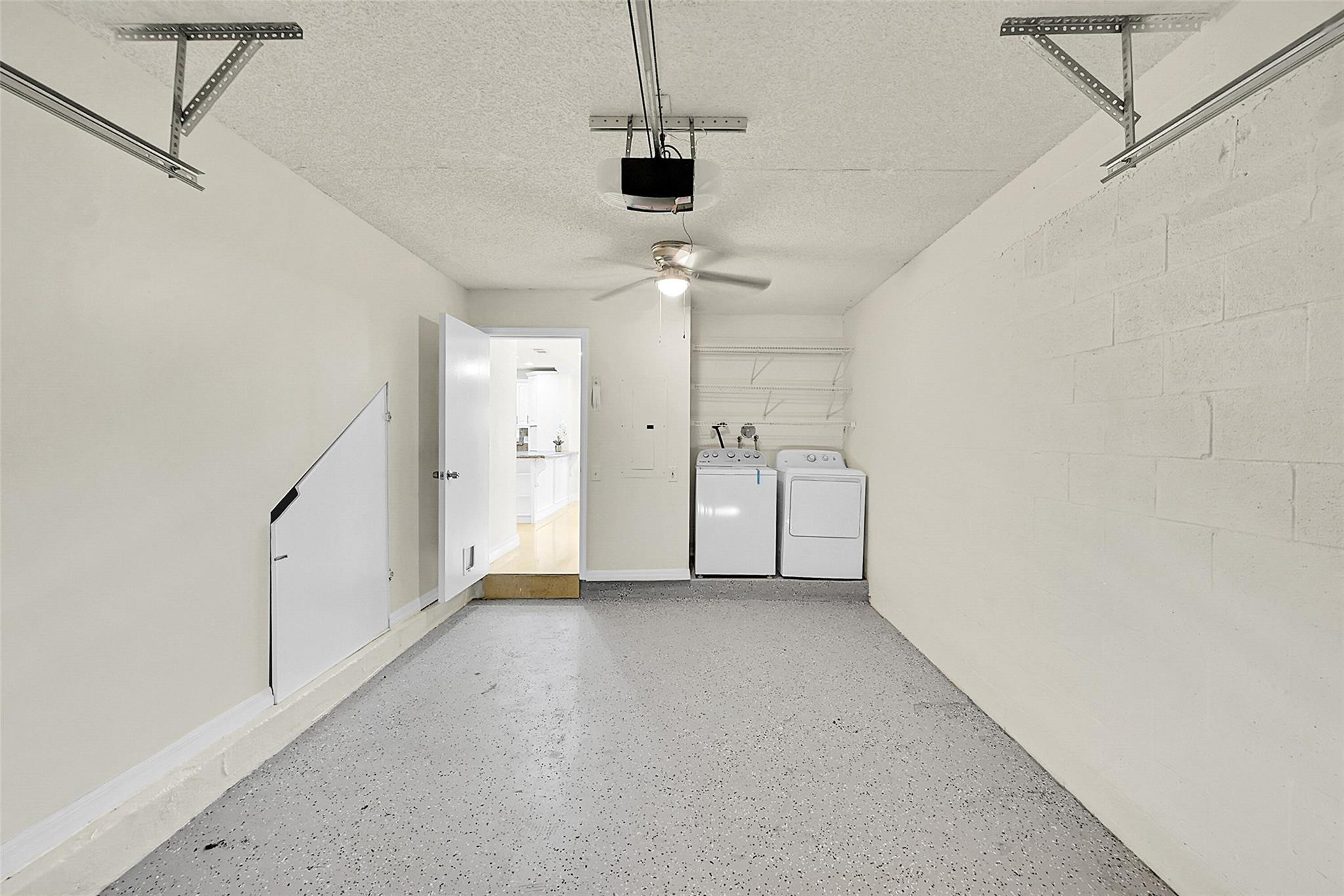 7379 Santa Monica Dr