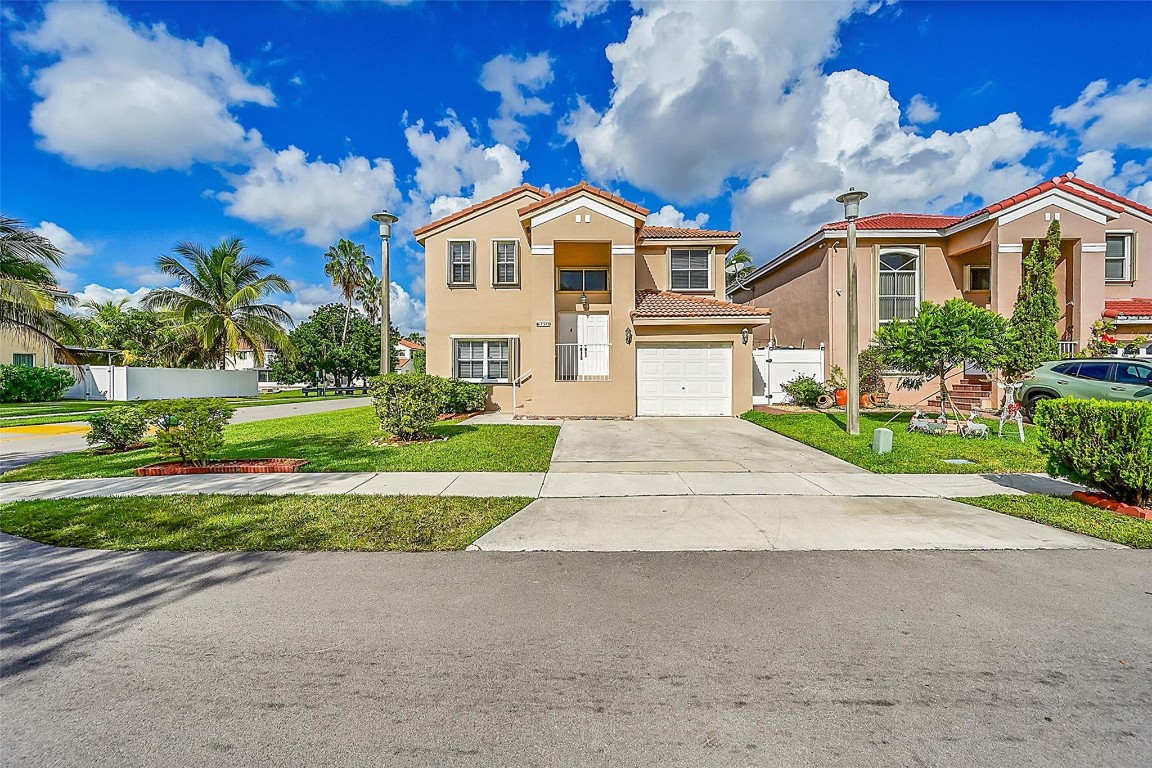 7379 Santa Monica Dr