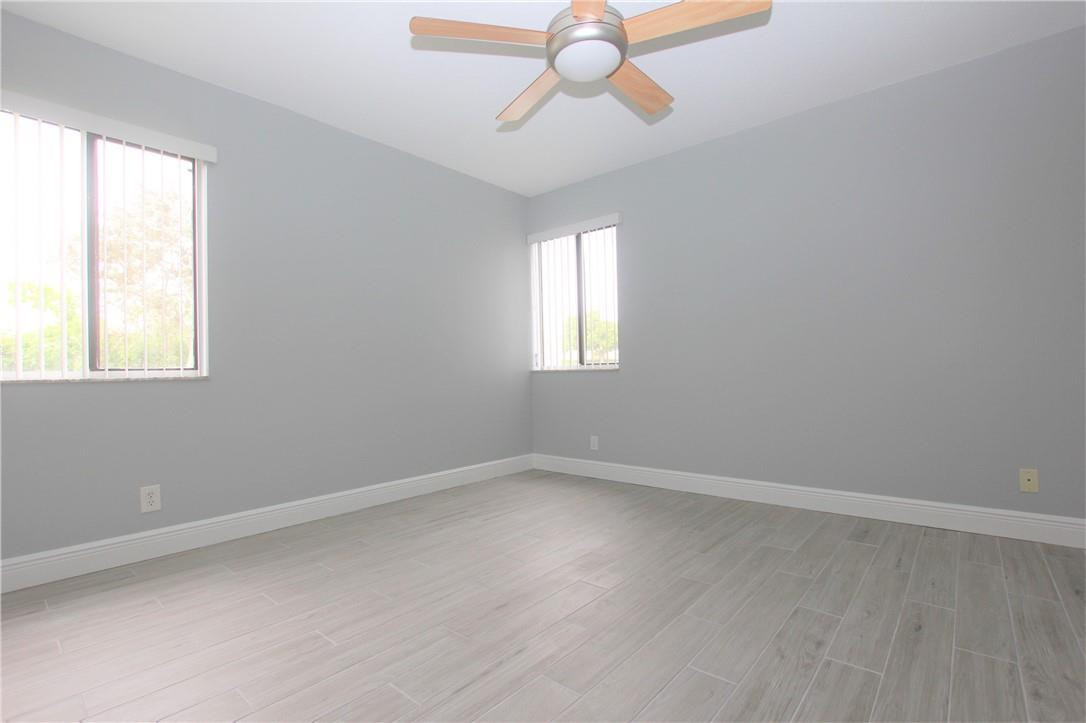 5529 Courtyard Dr 5529