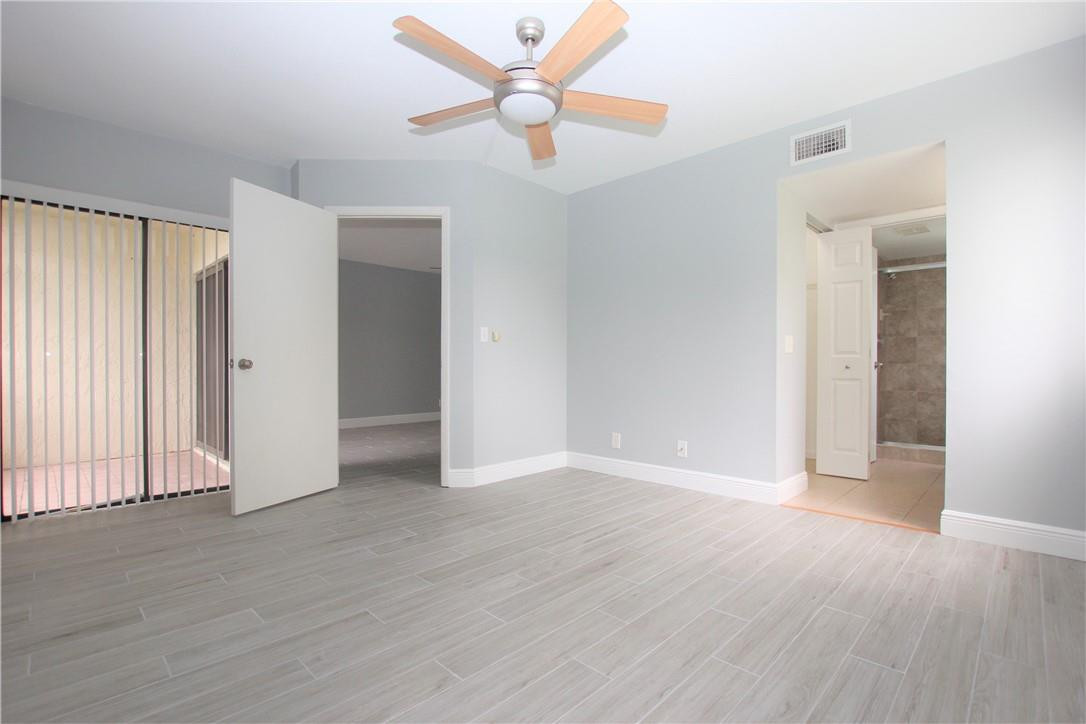 5529 Courtyard Dr 5529