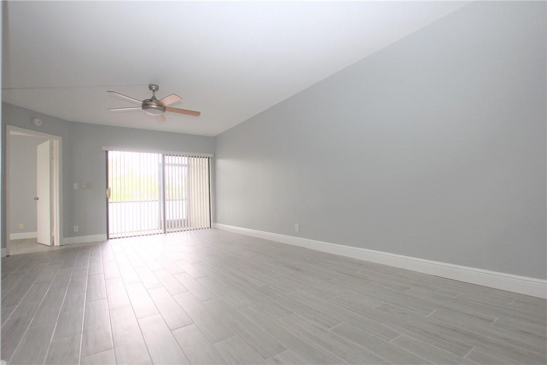 5529 Courtyard Dr 5529