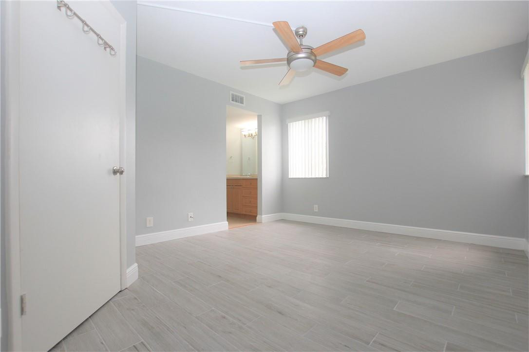 5529 Courtyard Dr 5529