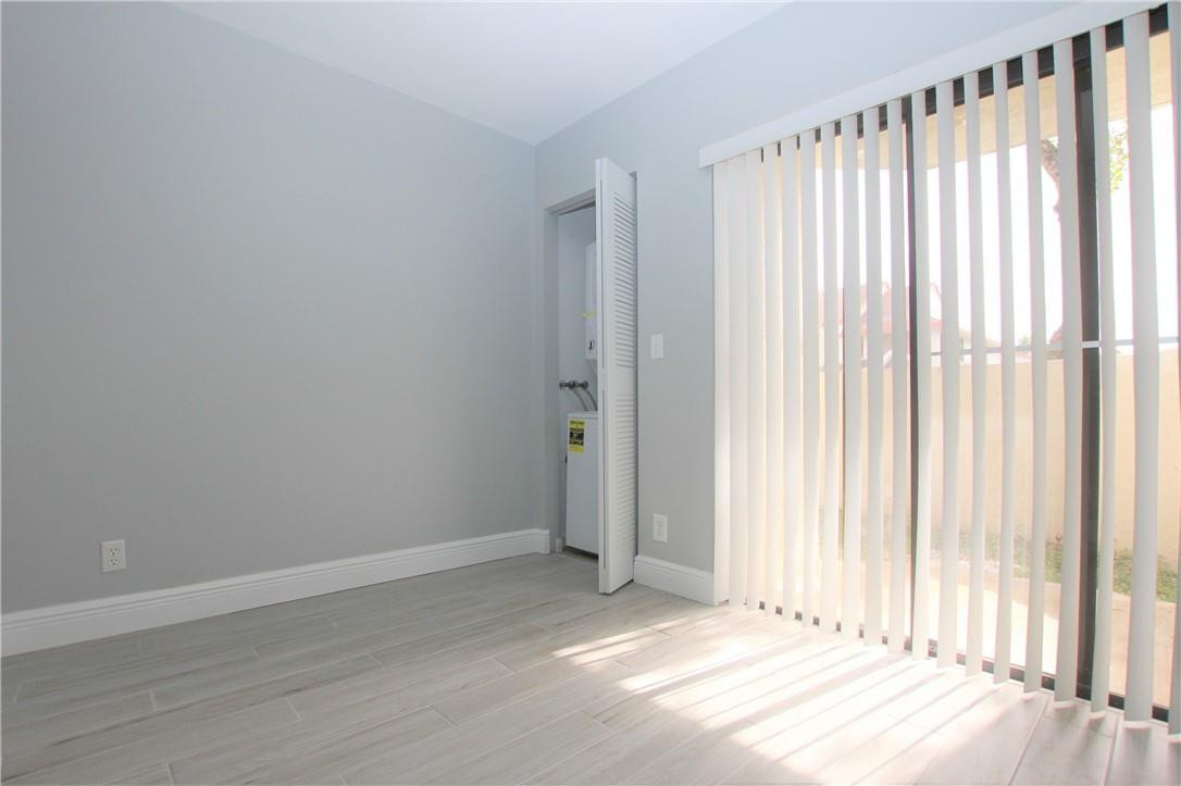 5529 Courtyard Dr 5529