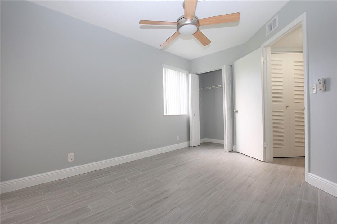 5529 Courtyard Dr 5529