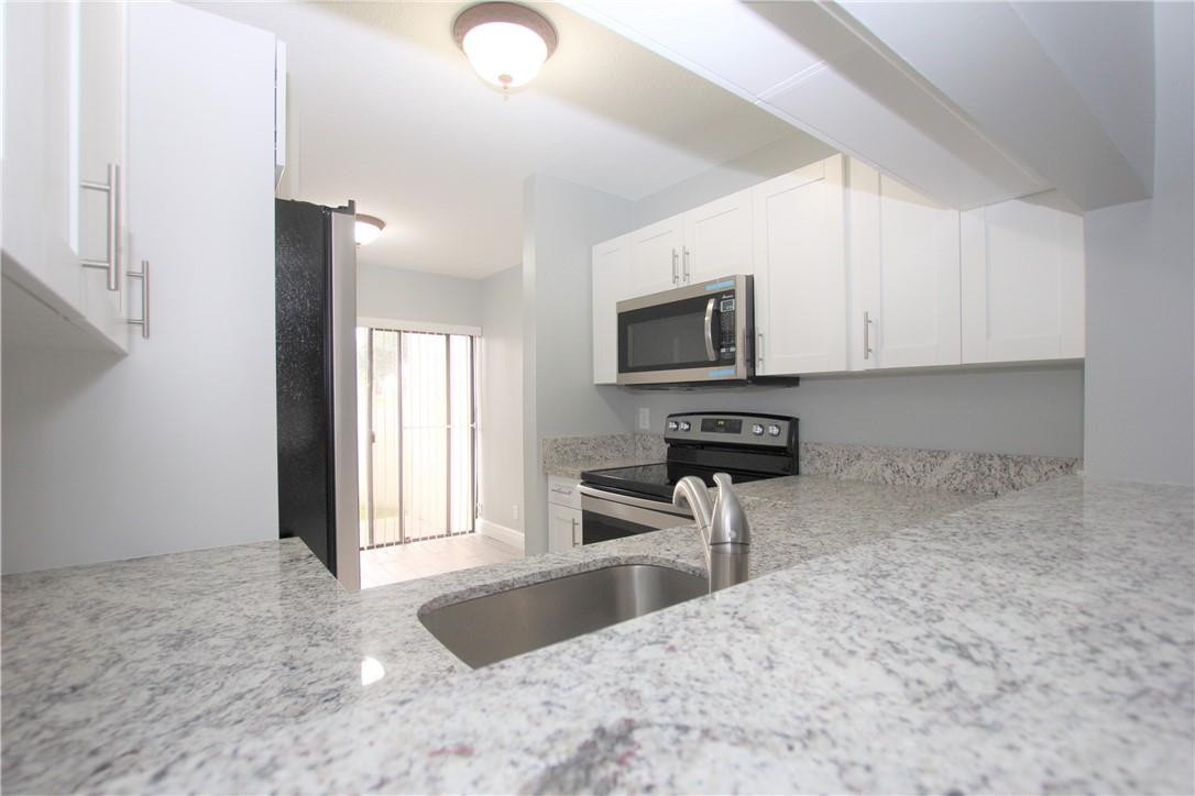 5529 Courtyard Dr 5529