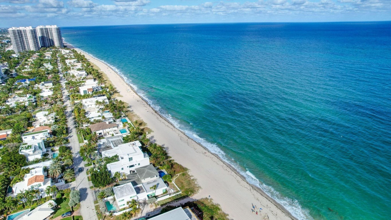 2400 NE 33rd Ave 212