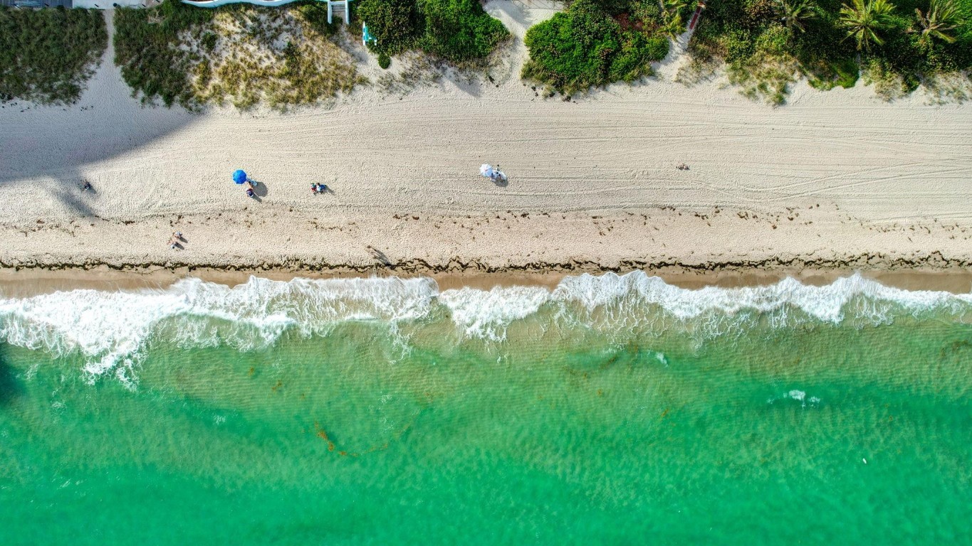 2400 NE 33rd Ave 212