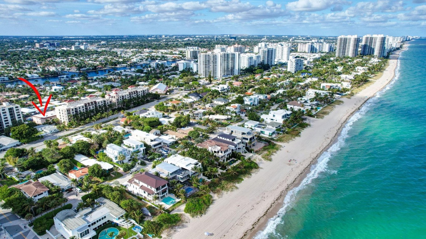 2400 NE 33rd Ave 212