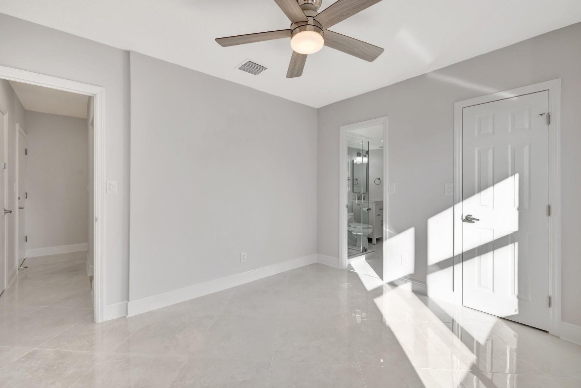 2400 NE 33rd Ave 212