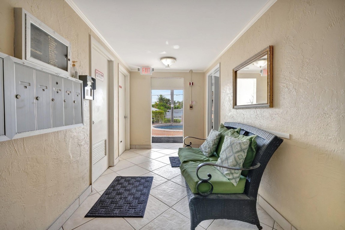 2400 NE 33rd Ave 212