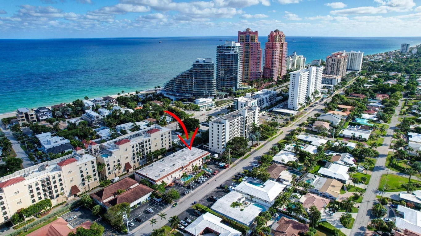 2400 NE 33rd Ave 212