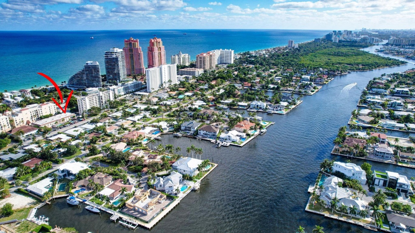 2400 NE 33rd Ave 212