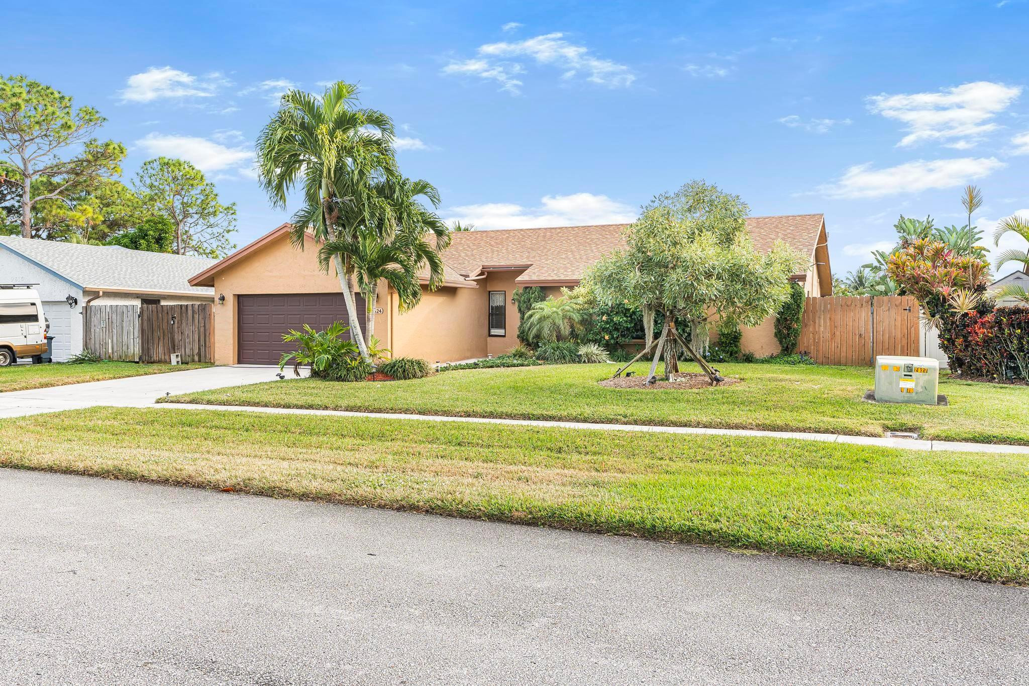 9624 Lancaster Pl