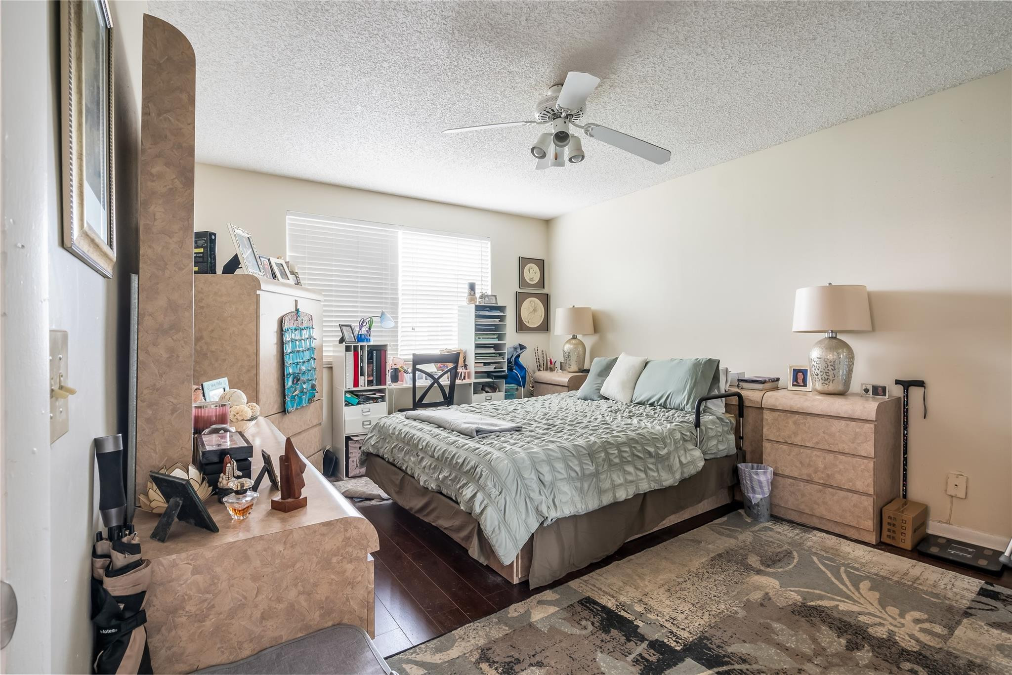 8901 Wiles Rd 308-6