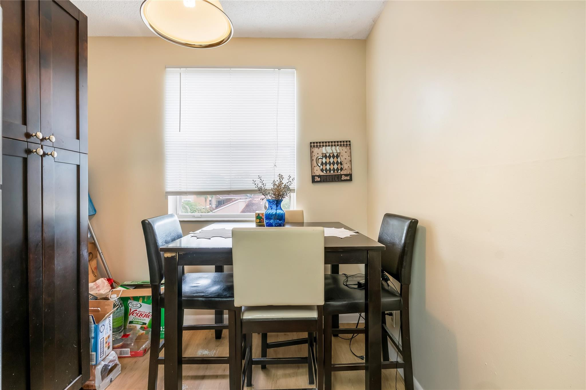 8901 Wiles Rd 308-6