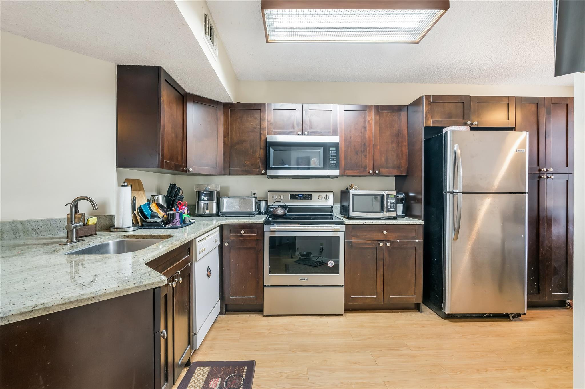 8901 Wiles Rd 308-6