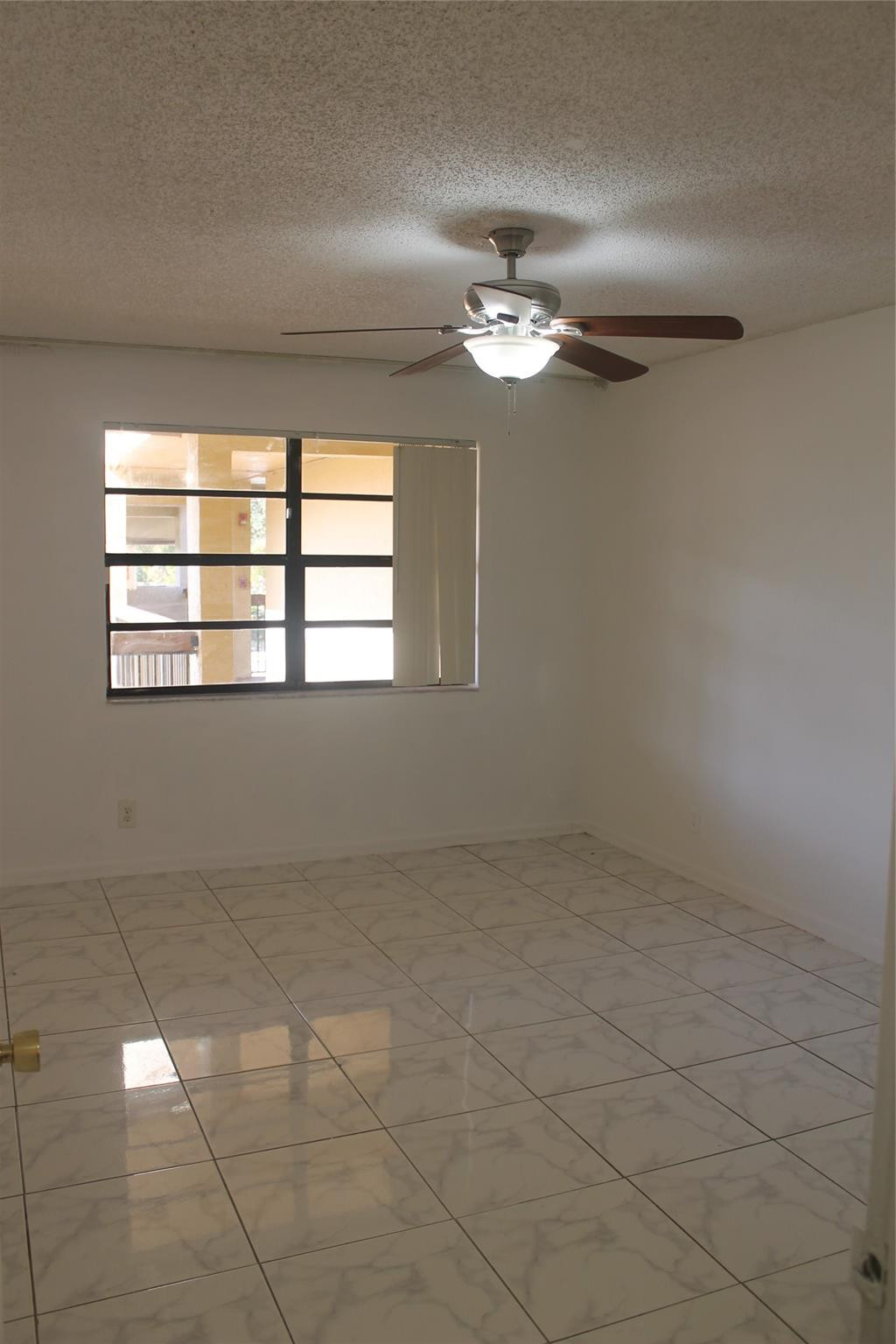 2039 Coral Ridge Dr 304