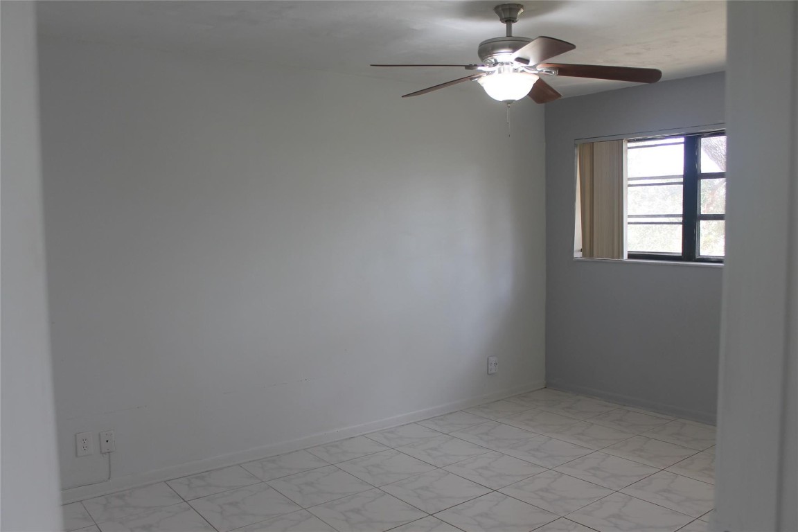 2039 Coral Ridge Dr 304