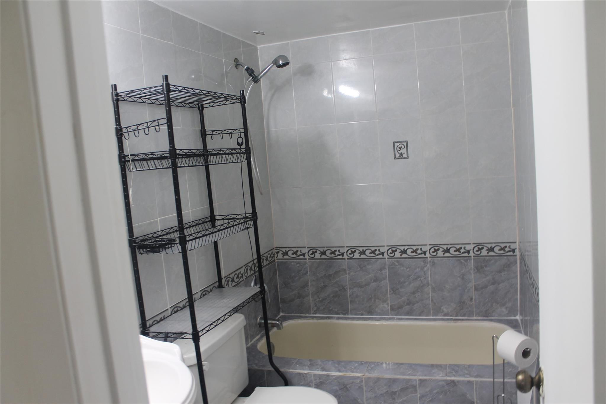 2039 Coral Ridge Dr 304