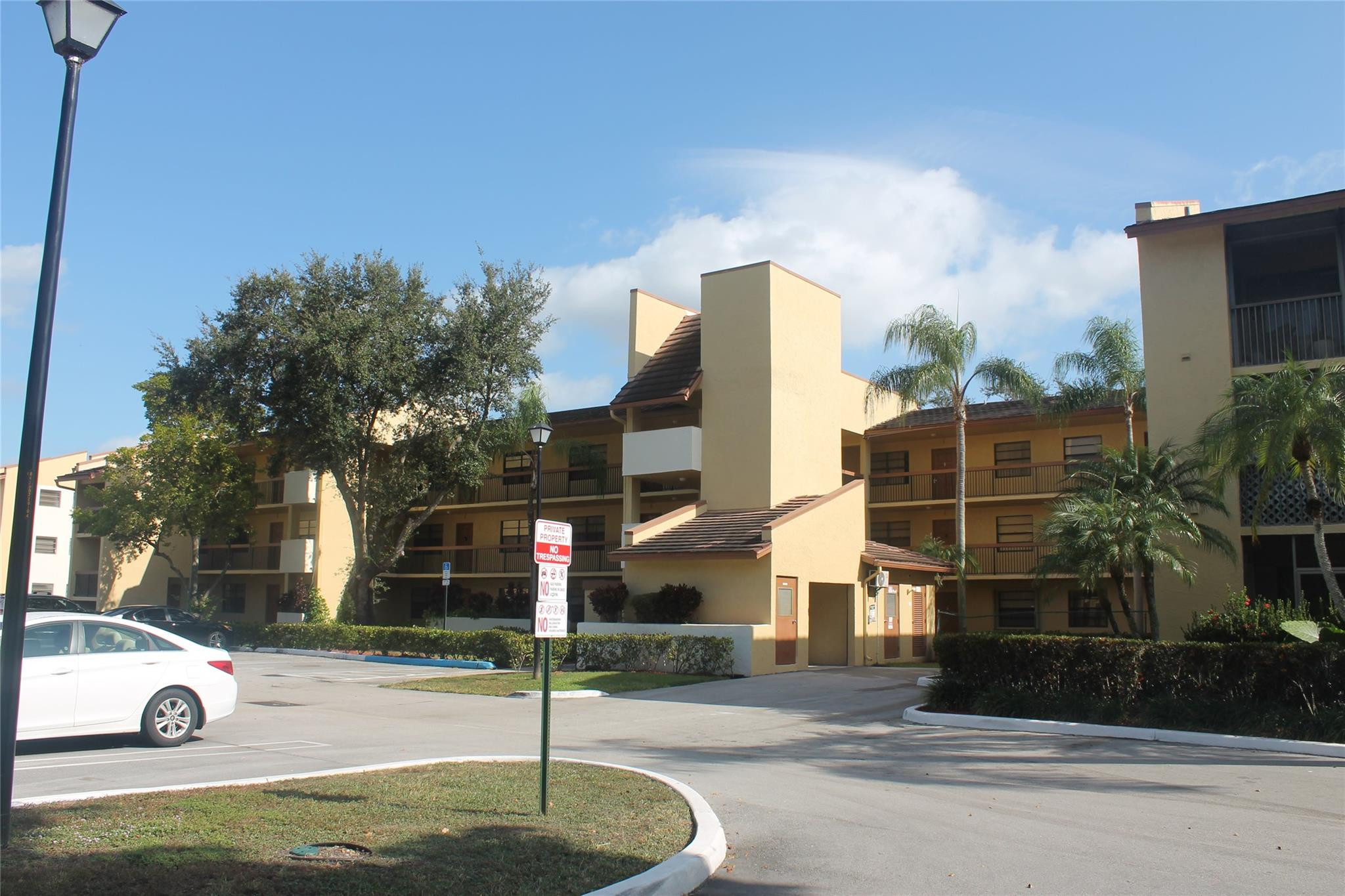2039 Coral Ridge Dr 304