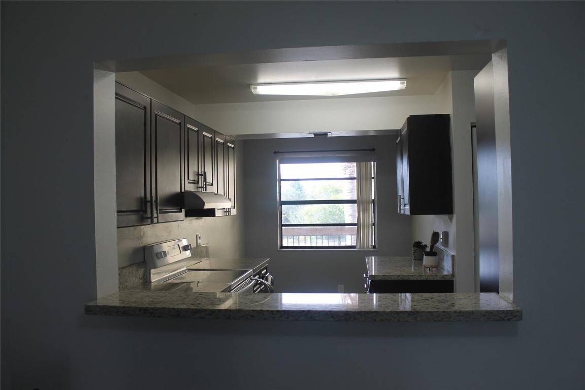 2039 Coral Ridge Dr 304